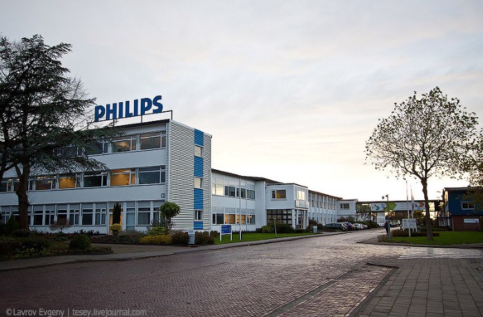 завод компании Philips в Драхтене